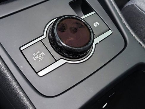 Certified 2025 Volkswagen Tiguan S image 26