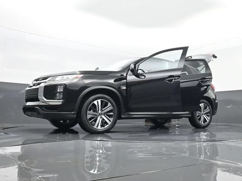 Used 2025 Mitsubishi Outlander Sport ES AWD/4WD image 31