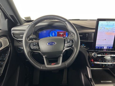 Used 2022 Ford Explorer ST w/ Equipment Group 401A image 18