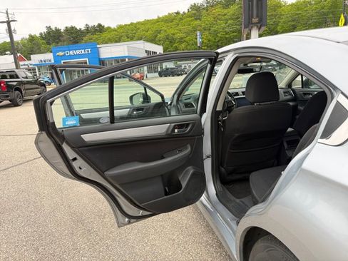 Used 2019 Subaru Legacy 2.5i Premium AWD/4WD image 24
