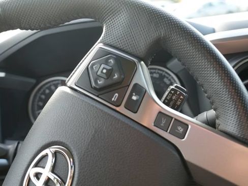 Used 2023 Toyota Tacoma SR5 AWD/4WD image 26