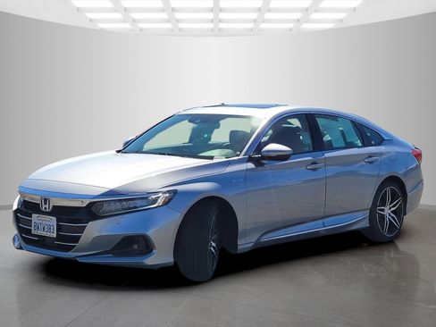 Used 2021 Honda Accord Touring image 8