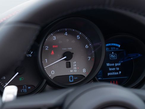 New 2026 Porsche Macan S image 25