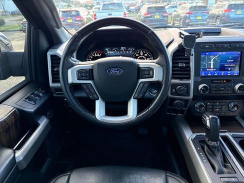 Used 2019 Ford F150 Lariat w/ Equipment Group 502A Luxury image 21