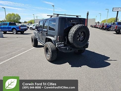 Used 2008 Jeep Wrangler Unlimited Rubicon w/ Dual Top Group image 5