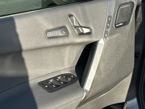 Certified 2025 BMW iX M60 image 20