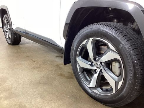 Used 2023 Toyota RAV4 SE w/ Weather & Moonroof Package AWD/4WD image 6