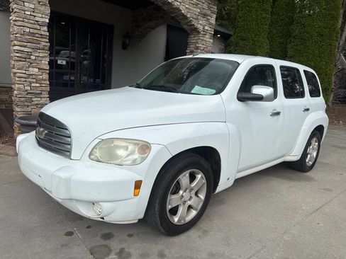 Used 2006 Chevrolet HHR LT FWD image 2