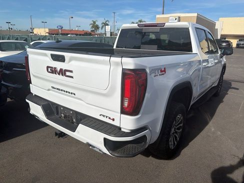 Certified 2023 GMC Sierra 1500 AT4 w/ AT4 Preferred Package image 7