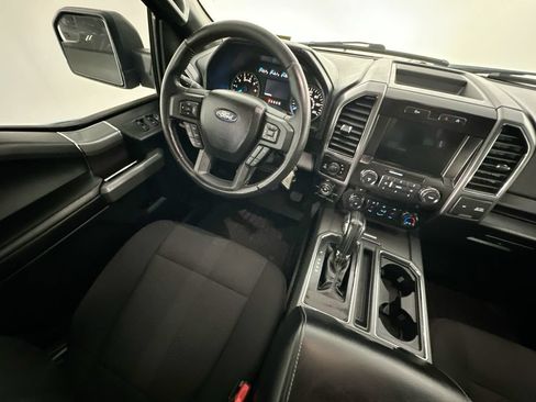 Used 2017 Ford F150 XLT w/ Equipment Group 302A Luxury AWD/4WD image 9