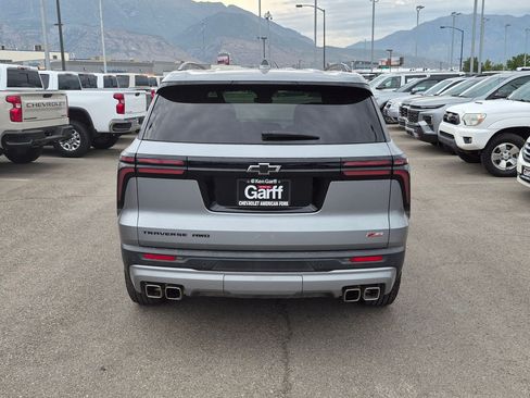 Used 2025 Chevrolet Traverse Z71 AWD/4WD image 4