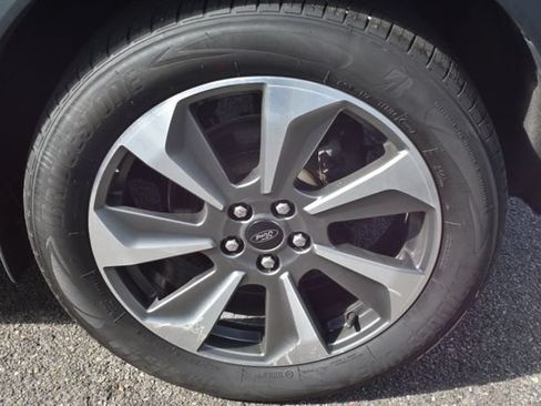 Used 2023 Ford Escape Platinum AWD/4WD image 48