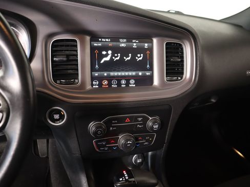 Used 2023 Dodge Charger SXT image 5