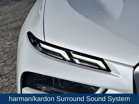 Used 2024 BMW X7 xDrive40i image 11