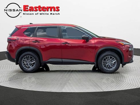 Used 2023 Nissan Rogue S image 5