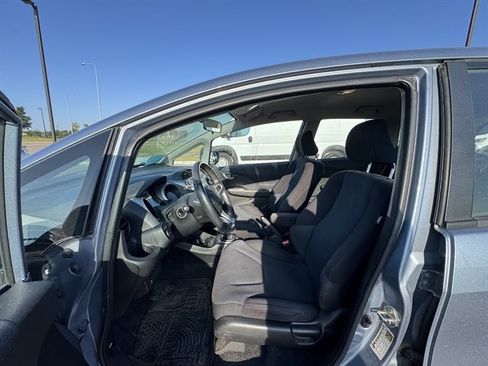 Used 2011 Honda Fit Sport image 7