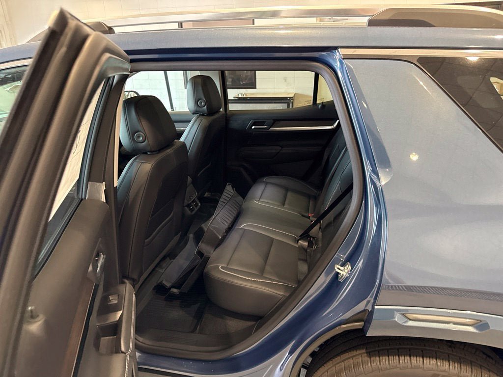 New 2027 GMC Terrain Denali w/ LPO, Floor Liner Package AWD/4WD image 21