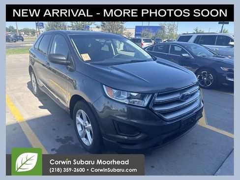 Used 2017 Ford Edge SE FWD image 1