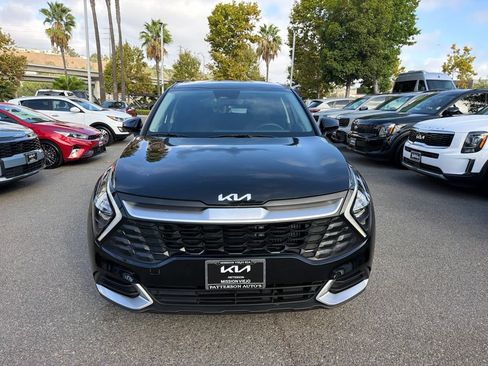 Used 2023 Kia Sportage LX FWD image 11