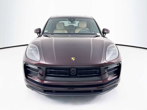 Certified 2026 Porsche Macan AWD/4WD image 6