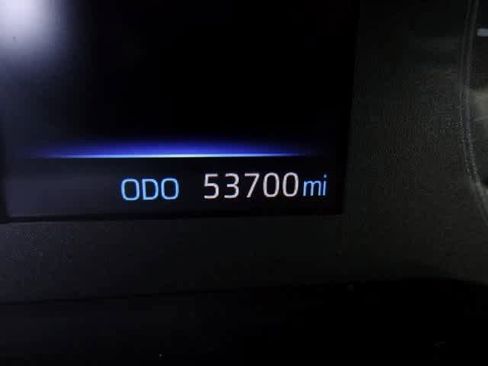 Used 2023 Toyota Corolla SE image 9