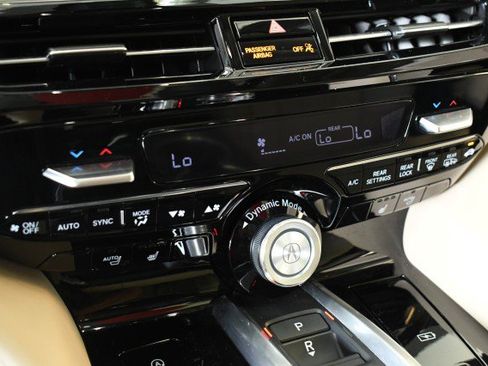 Used 2023 Acura MDX SH-AWD w/ Technology Package image 38