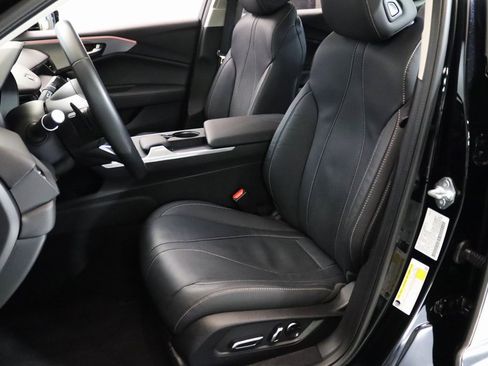 Certified 2025 Acura TLX w/ Technology Package image 2