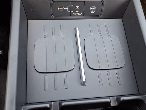 New 2026 Hyundai Santa Fe SE image 7