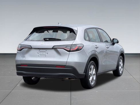 Certified 2025 Honda HR-V LX image 6