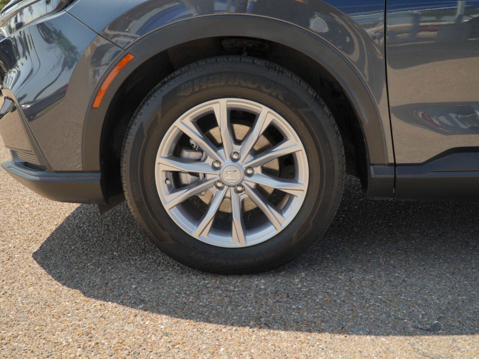 Used 2025 Honda CR-V EX image 17