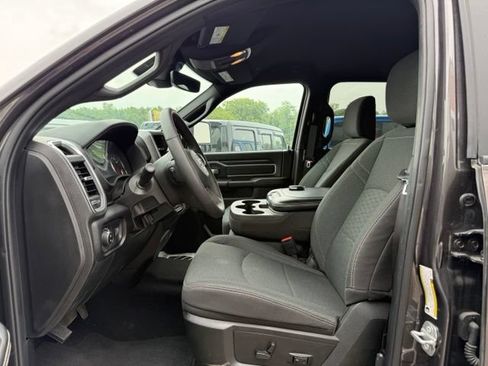 Used 2025 RAM 2500 Big Horn AWD/4WD image 12