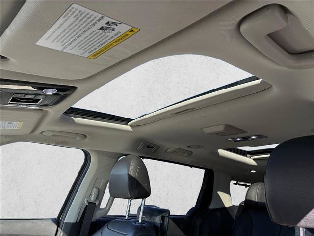 Used 2022 Kia Carnival SX Prestige FWD image 11