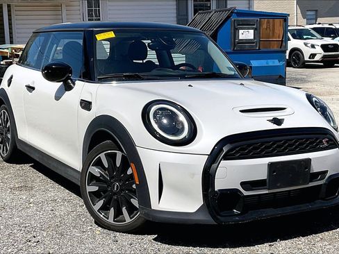 Used 2023 MINI Cooper S FWD image 2