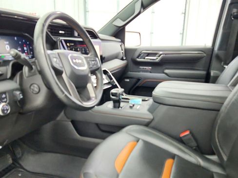 Used 2024 GMC Sierra 1500 AT4 w/ Technology Package AWD/4WD image 25