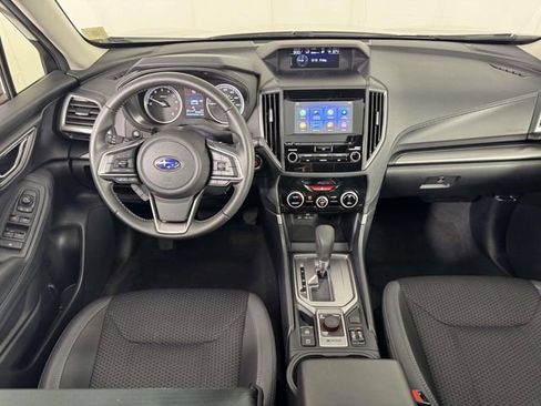 Used 2023 Subaru Forester Premium AWD/4WD image 5