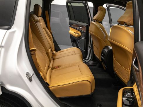 Used 2023 Jeep Grand Cherokee Summit w/ Luxury Tech Group V image 36