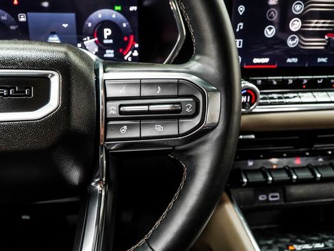 Used 2024 GMC Canyon Denali image 36