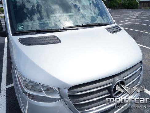 Used 2020 Mercedes-Benz Sprinter 2500 image 13
