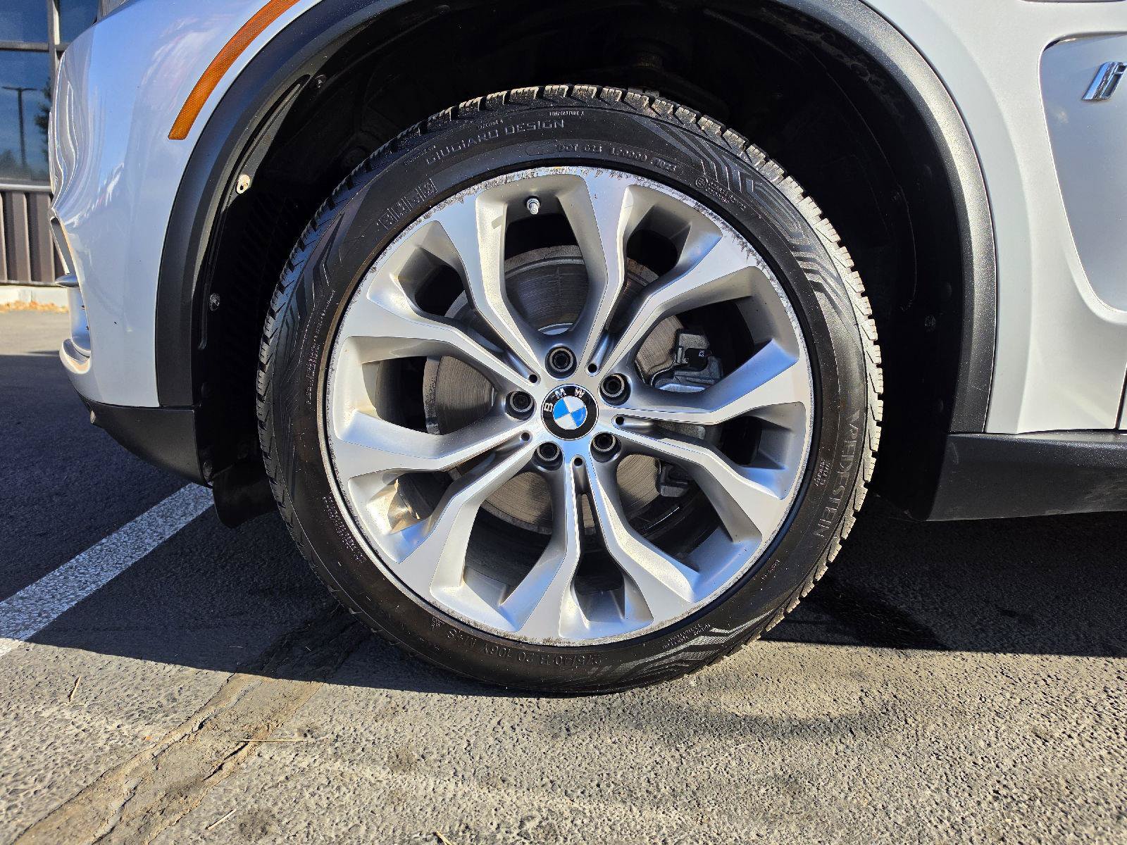 Used 2017 BMW X5 xDrive40e AWD/4WD image 11
