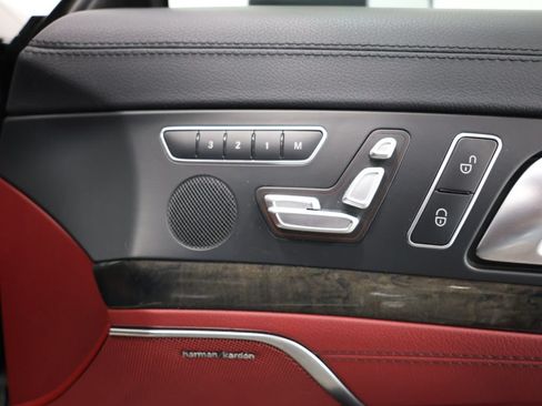 Used 2013 Mercedes-Benz SL 550 image 22