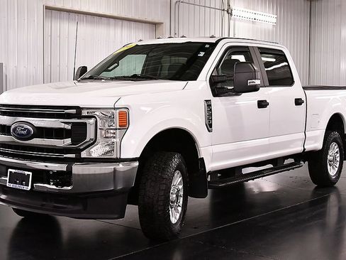 Used 2020 Ford F250 XL w/ STX Appearance Package AWD/4WD image 3