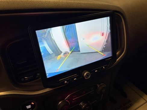 Used 2022 Dodge Charger SXT w/ Blacktop Package image 13