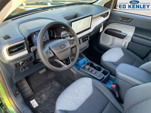 New 2025 Ford Maverick XLT w/ XLT Luxury Package image 4