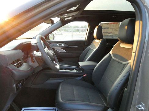 New 2026 Ford Explorer ST w/ Sun And Sound Package AWD/4WD image 18