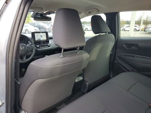 Used 2025 Toyota Corolla LE w/ Convenience Package image 9