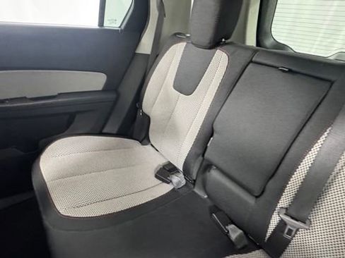 Used 2017 GMC Terrain SLE FWD image 14