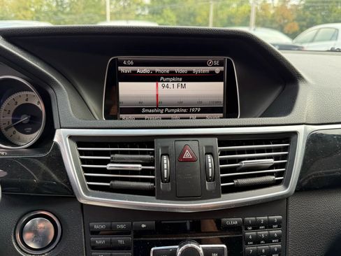 Used 2014 Mercedes-Benz E 350 Sedan image 25