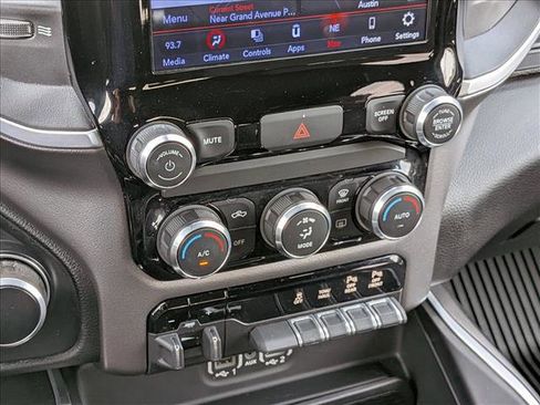Used 2021 RAM 1500 Lone Star AWD/4WD image 11