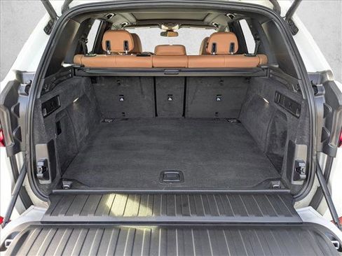 Used 2023 BMW X5 sDrive40i w/ Parking Assistance Package image 6