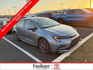 Used 2020 Toyota Corolla SE w/ SE Premium Package video 1